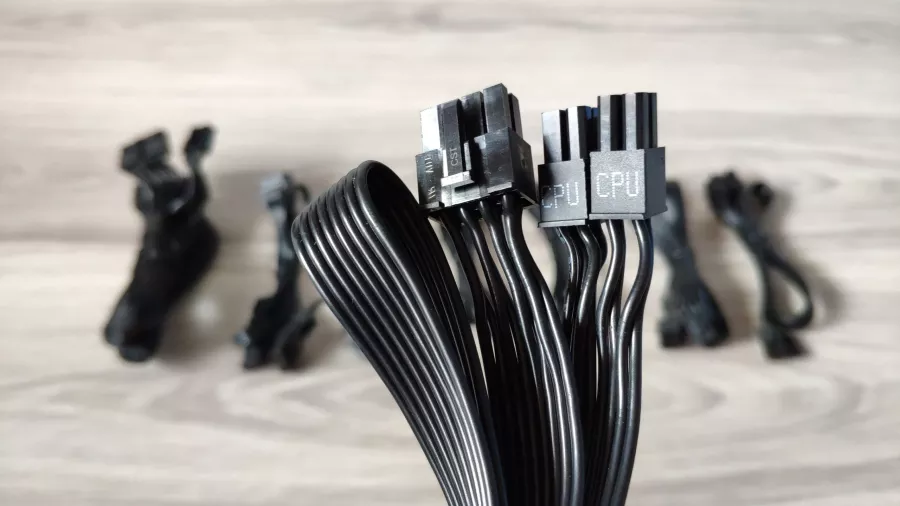 Fractal-Design-Ion-660W-Platinum-Recenzia-07-scaled