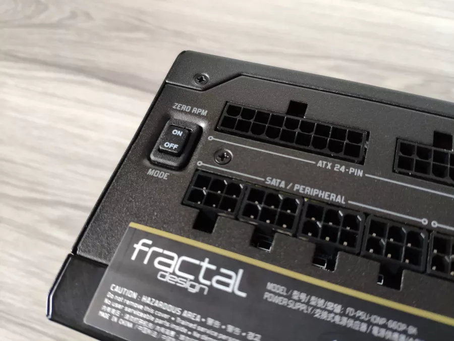 Fractal-Design-Ion-660W-Platinum-Recenzia-14-scaled
