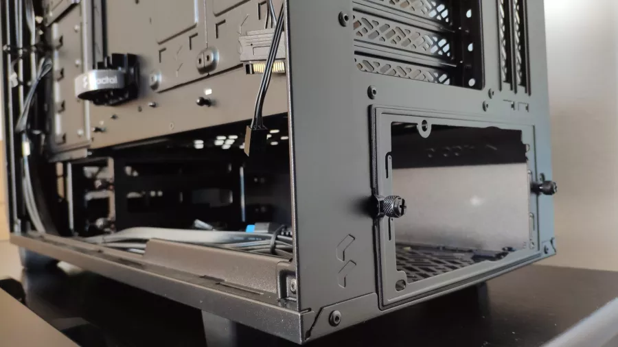 Fractal-Meshify-2-Case-Recenzia-16-scaled