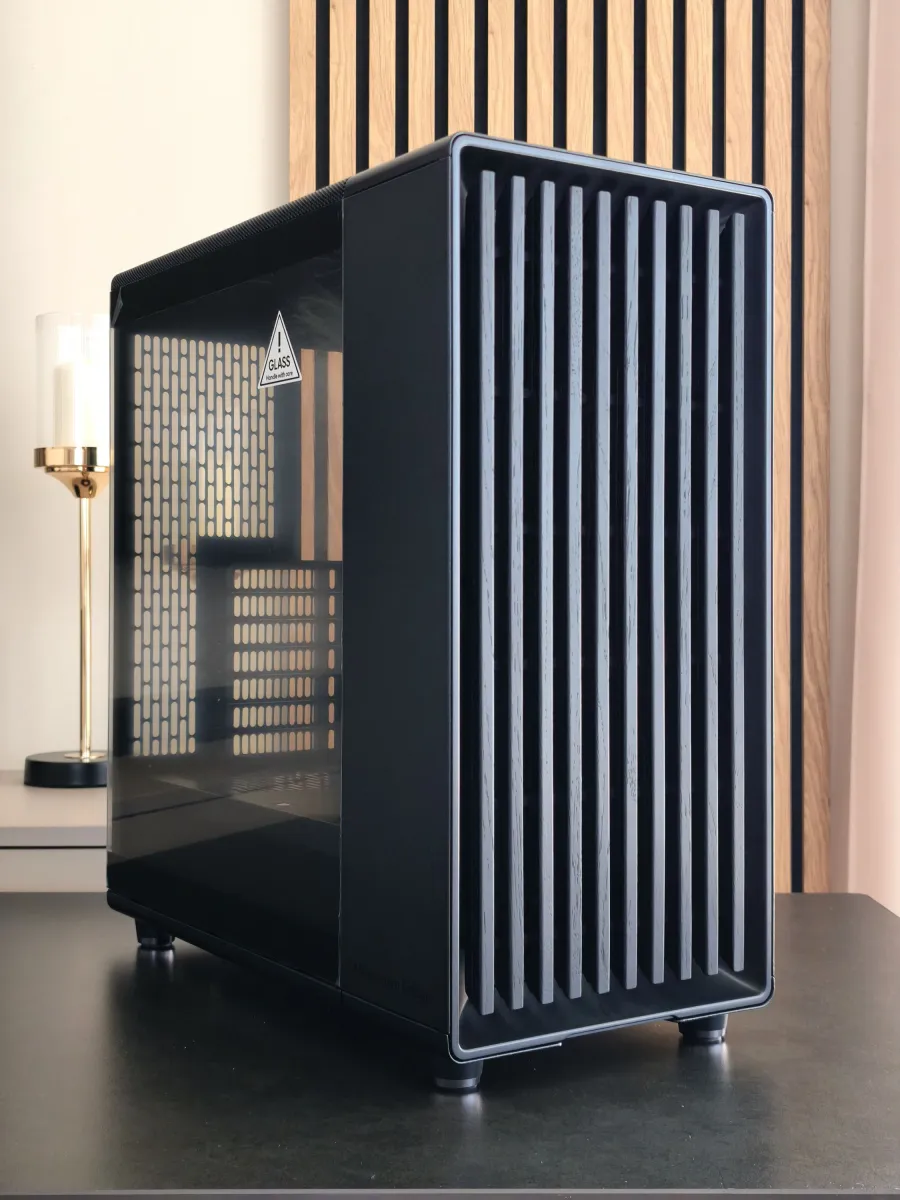 Fractal North Momentum Edition Recenzia 1