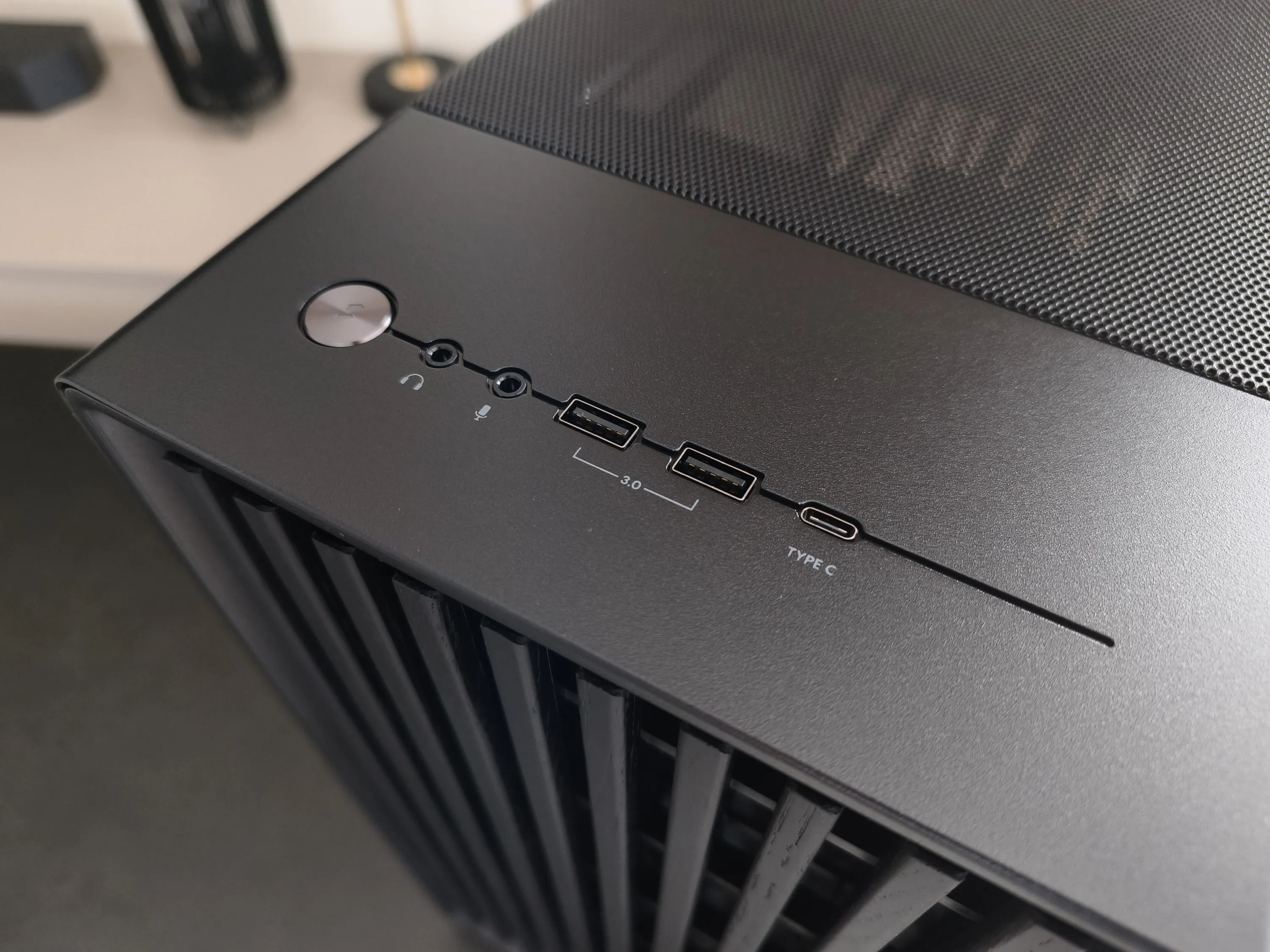 Fractal North Momentum Edition Recenzia 3