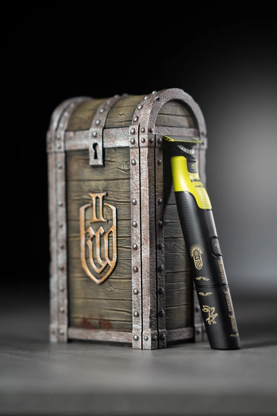 Philips OneBlade Kingdom Come Deliverance II edition box 2
