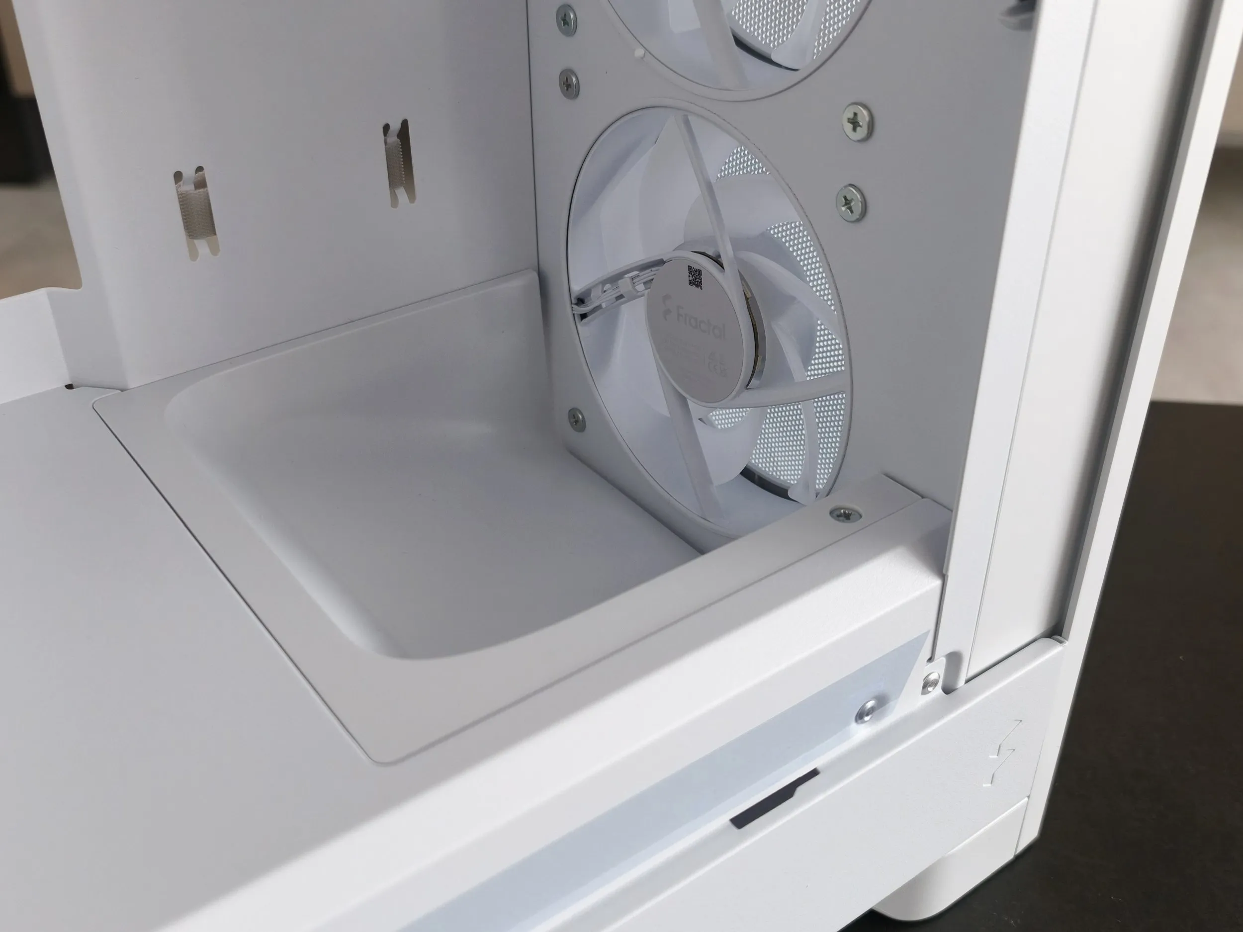 Fractal Pop 2 Air recenzia 10