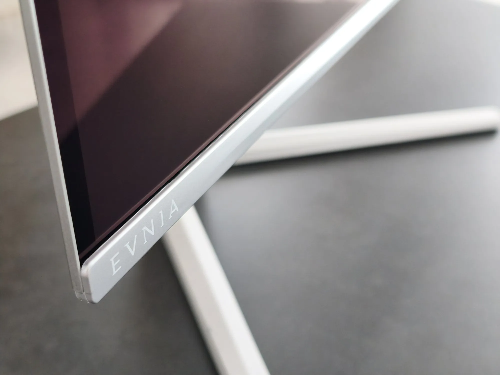 Philips Evnia 27M2N6501L OLED recenzia 3