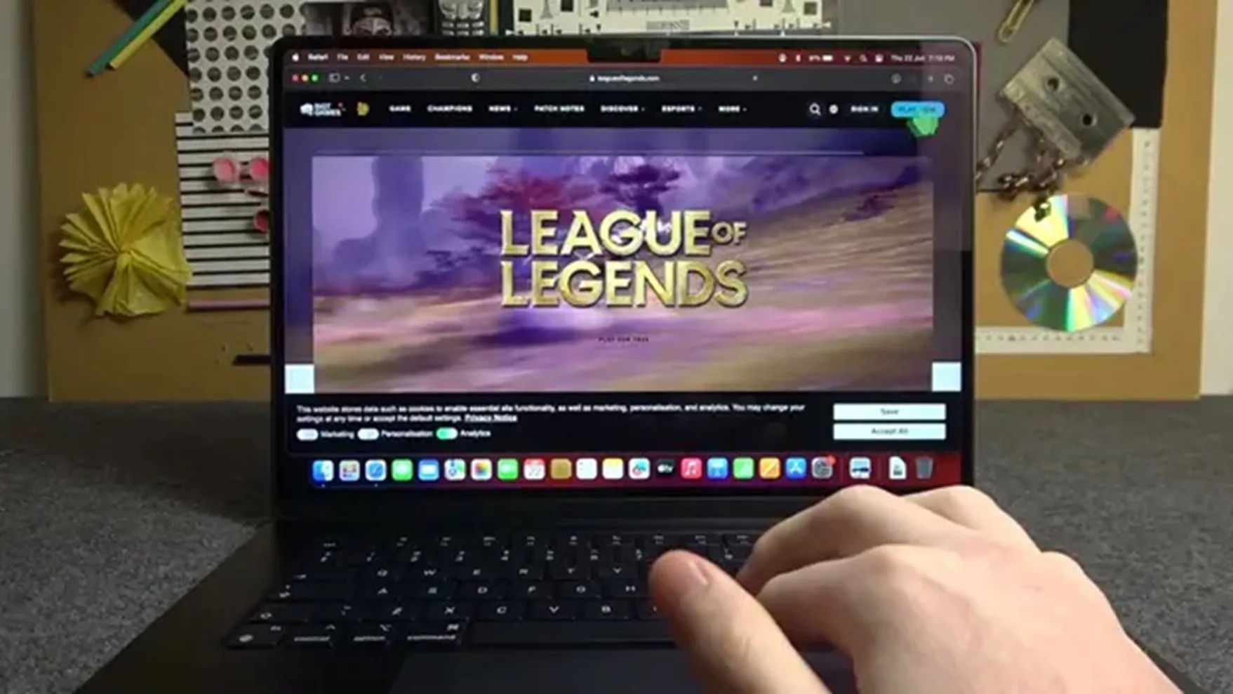 Odin&scaron;talovanie League of Legends na Macu